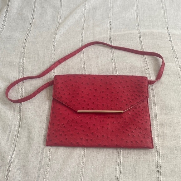 Merona hot pink purse/clutch. - Picture 1 of 11